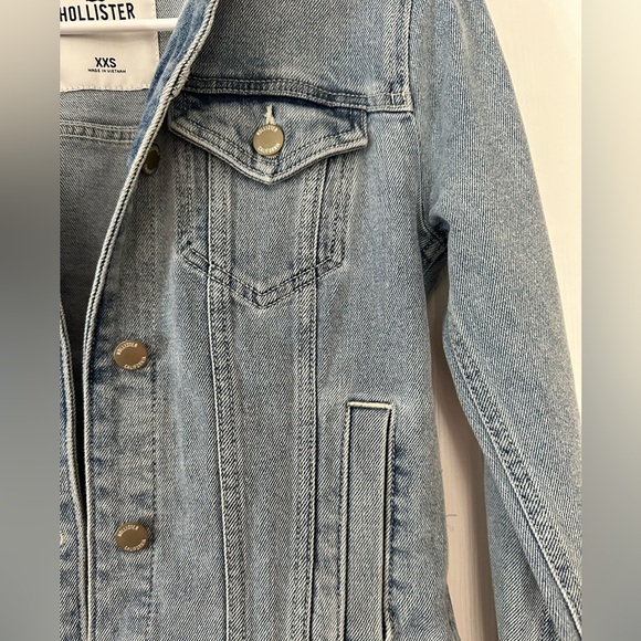 Hollister Light Blue Denim Jacket - Picture 2 of 3
